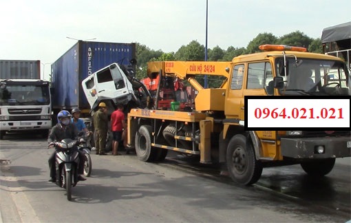 Cứu hộ xe Container