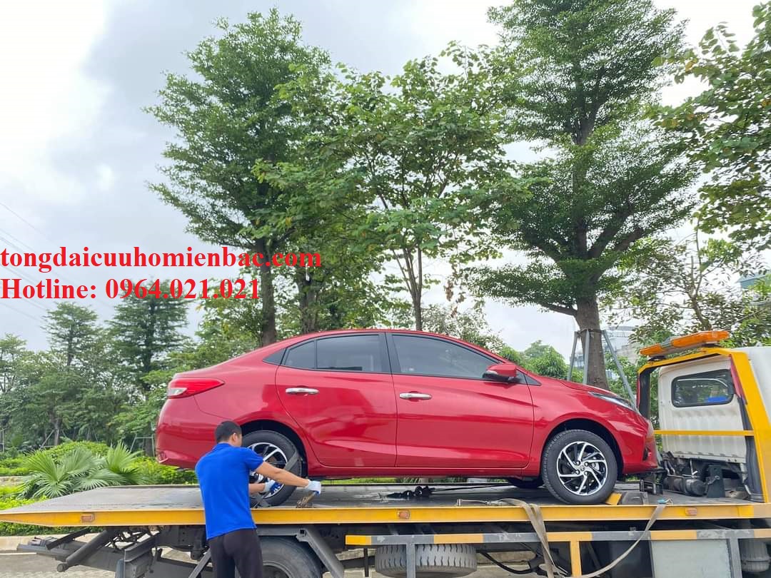 Dịch vụ cứu hộ ô tô khi xe bị hỏng ắc quy tại Hà Nội