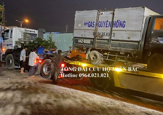 Đội cứu hộ xe ô tô - Tổng Đài Cứu Hộ Miền Bắc